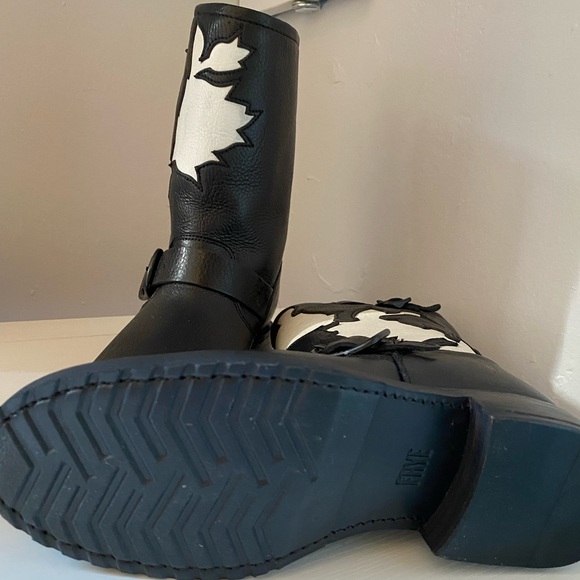 Custom floral Frye boots- short- size 7 - Picture 2 of 3